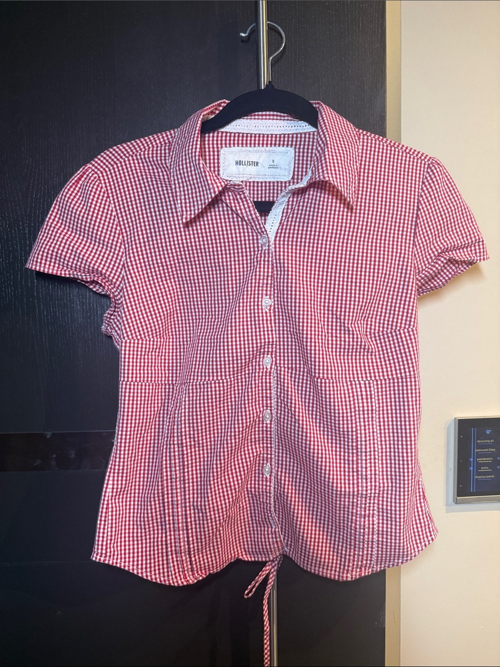 Hollister Red & White Gingham Short-Sleeve Button-Down
